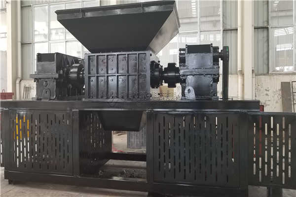 正確的操作撕碎機設備