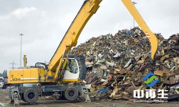 撕碎機(jī)可以使固體廢物重新利用起來